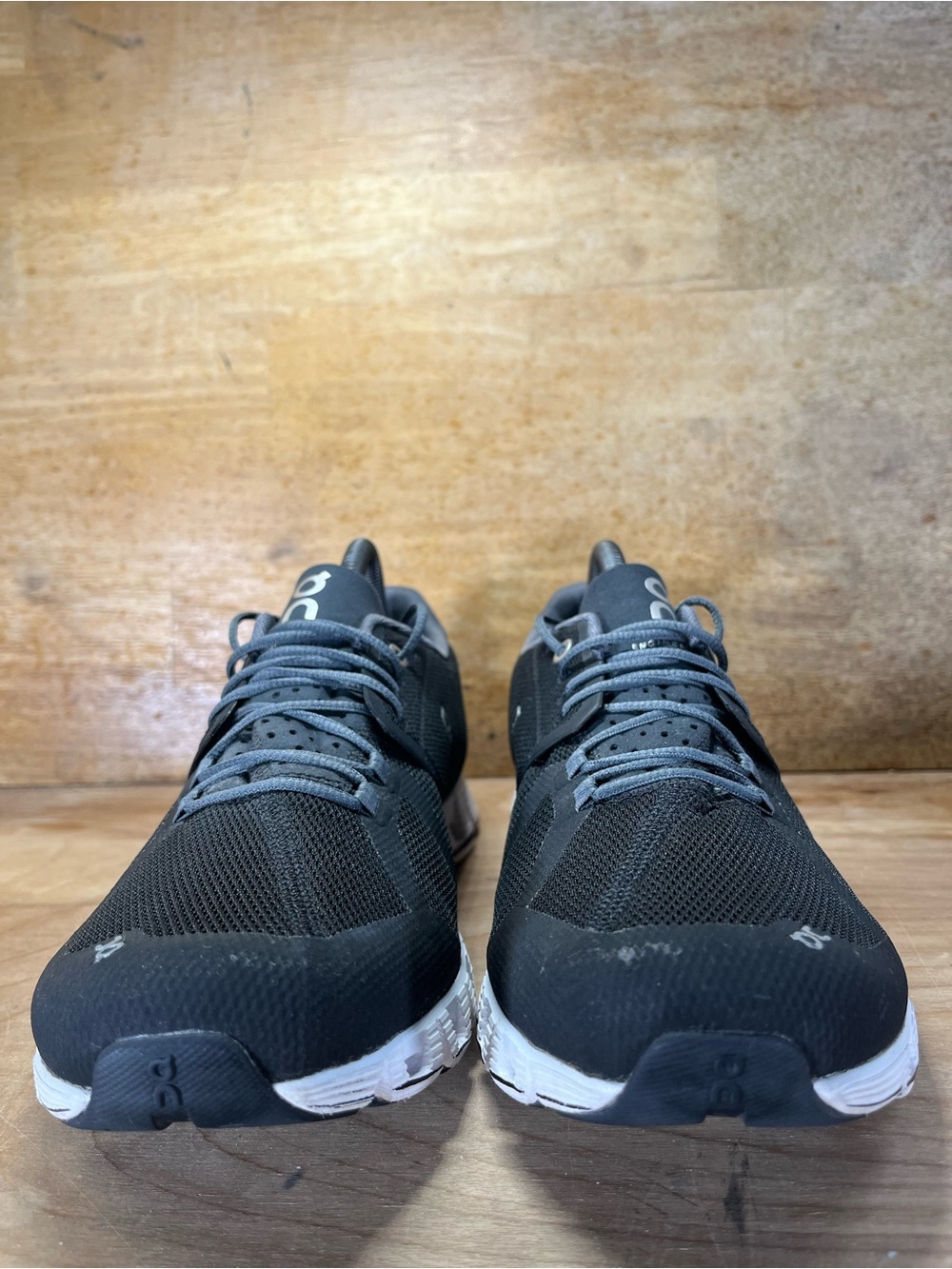 On Cloud 5 LIGHTWEIGHT REFLECTIVE Womens Size 10.5 Running Shoes Sneakers Black - Picture 2 of 12